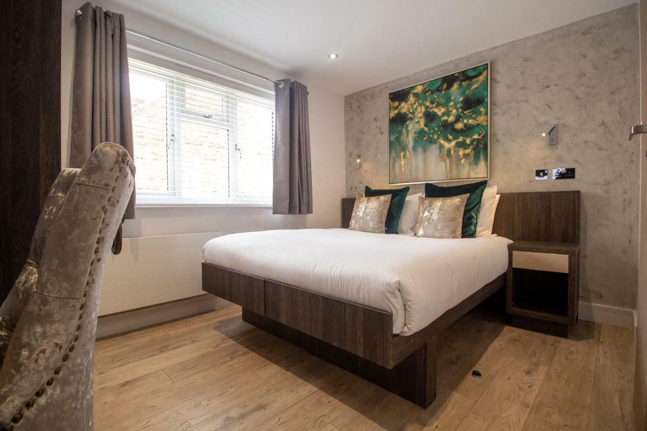 Signature Suites Peterborough Zewnętrze zdjęcie