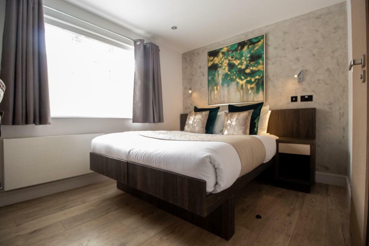 Signature Suites Peterborough Zewnętrze zdjęcie