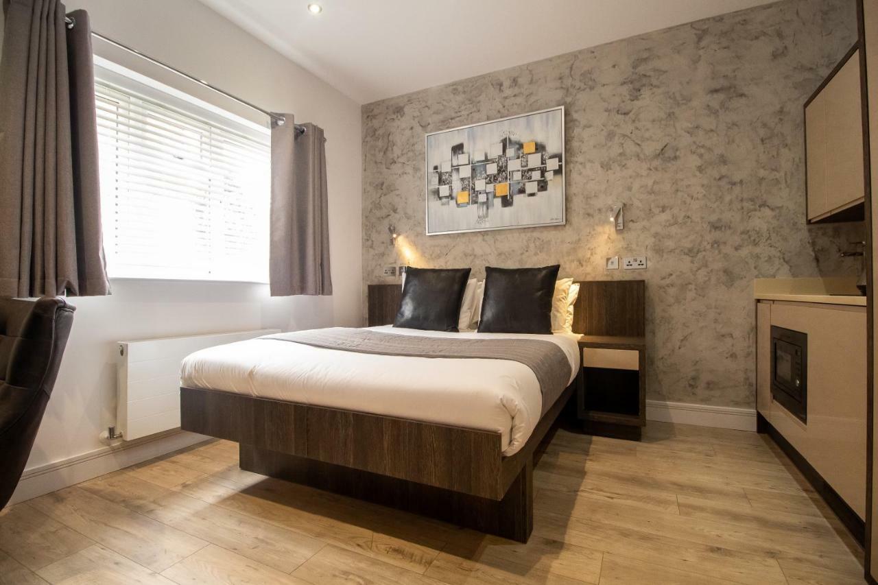 Signature Suites Peterborough Zewnętrze zdjęcie