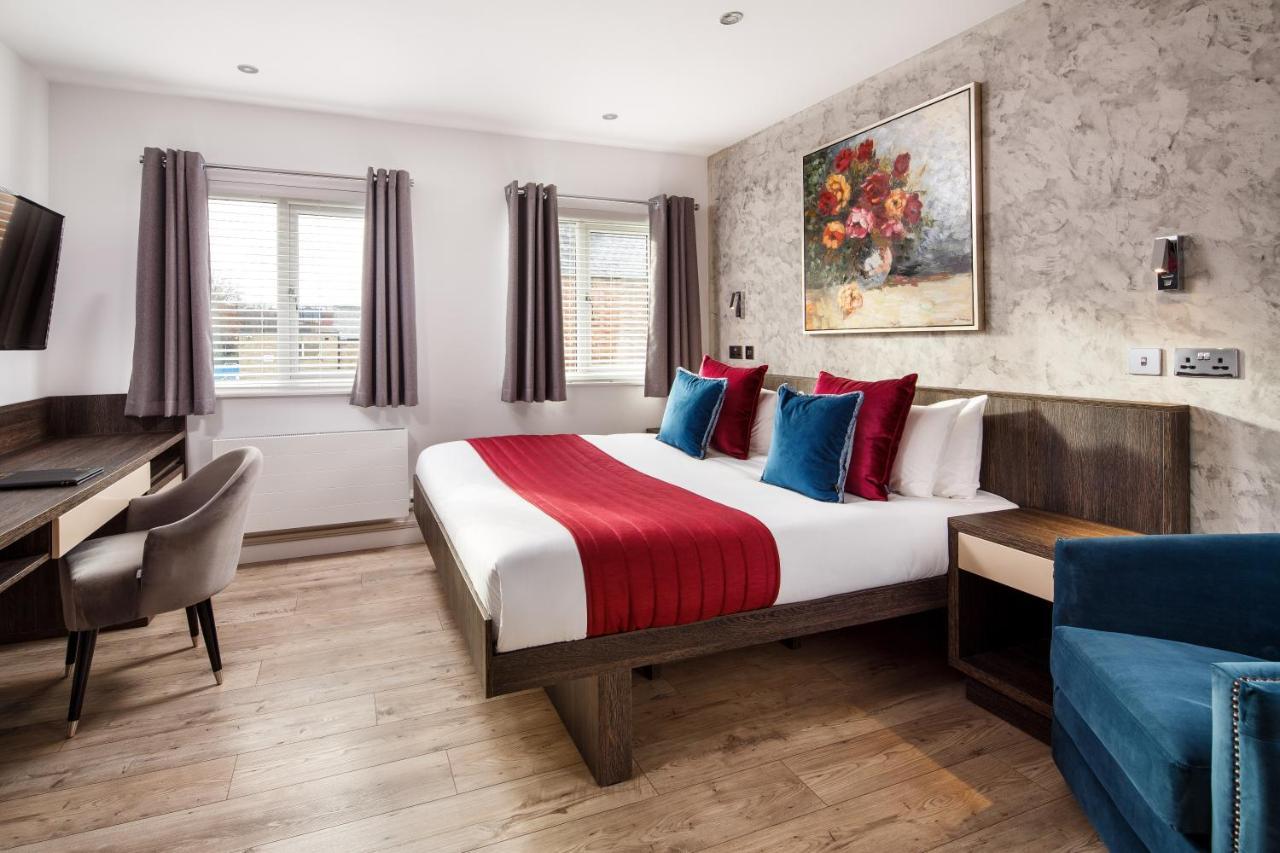 Signature Suites Peterborough Zewnętrze zdjęcie